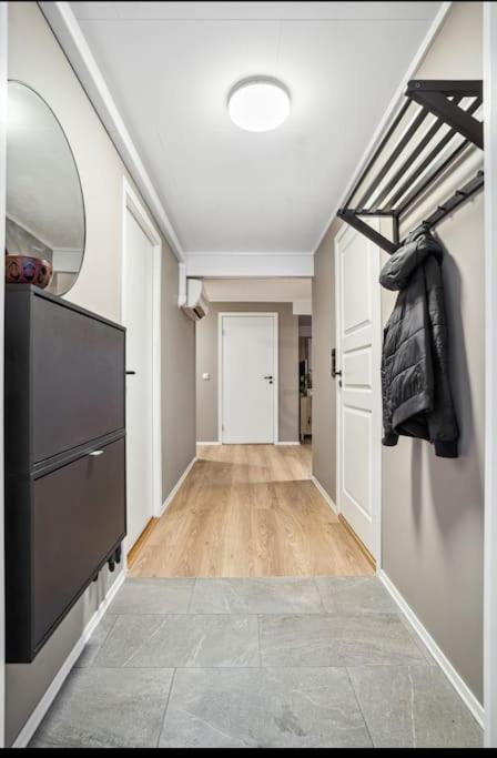 And Spacious In A Quiet Area Apartment Tromso